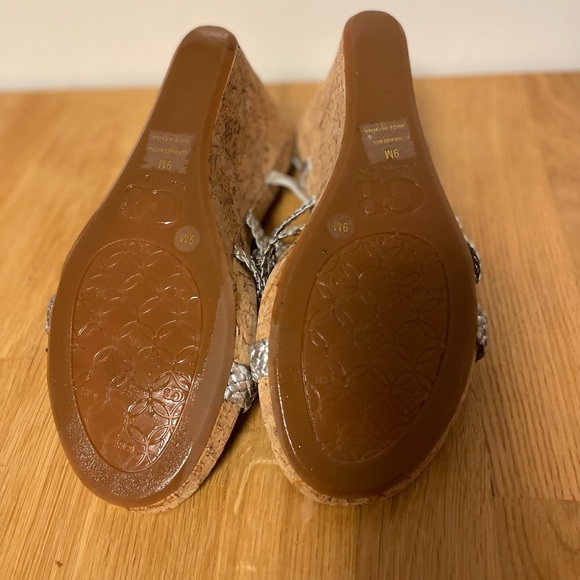 Gianni Bini wedge sandals - Picture 4 of 4